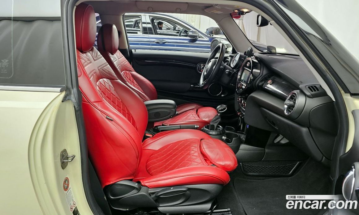 Mini Cooper S фото 11