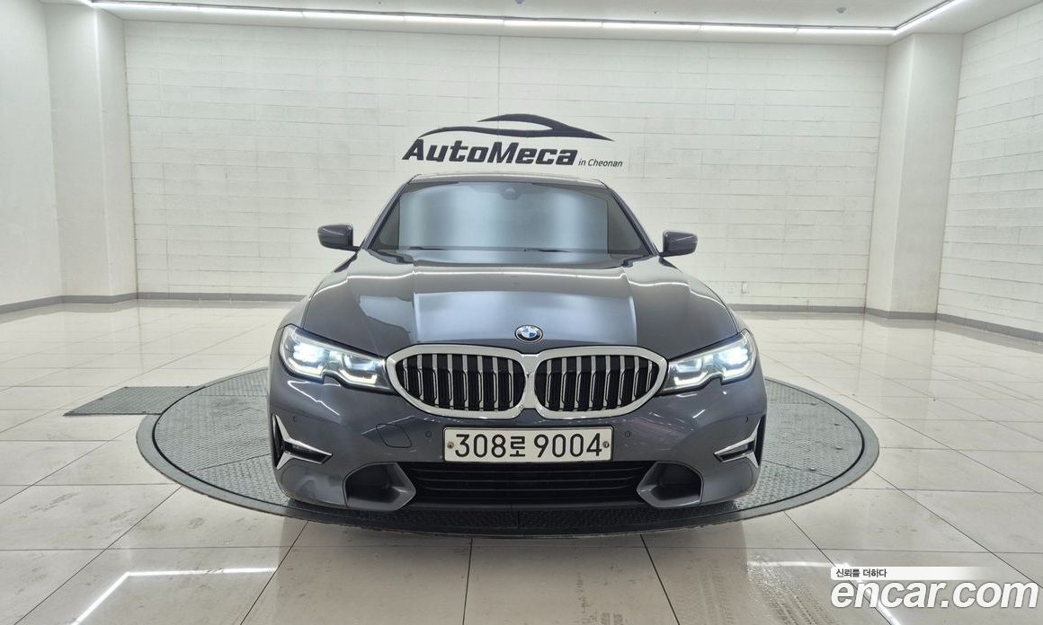BMW 3-Series (G20) фото 3