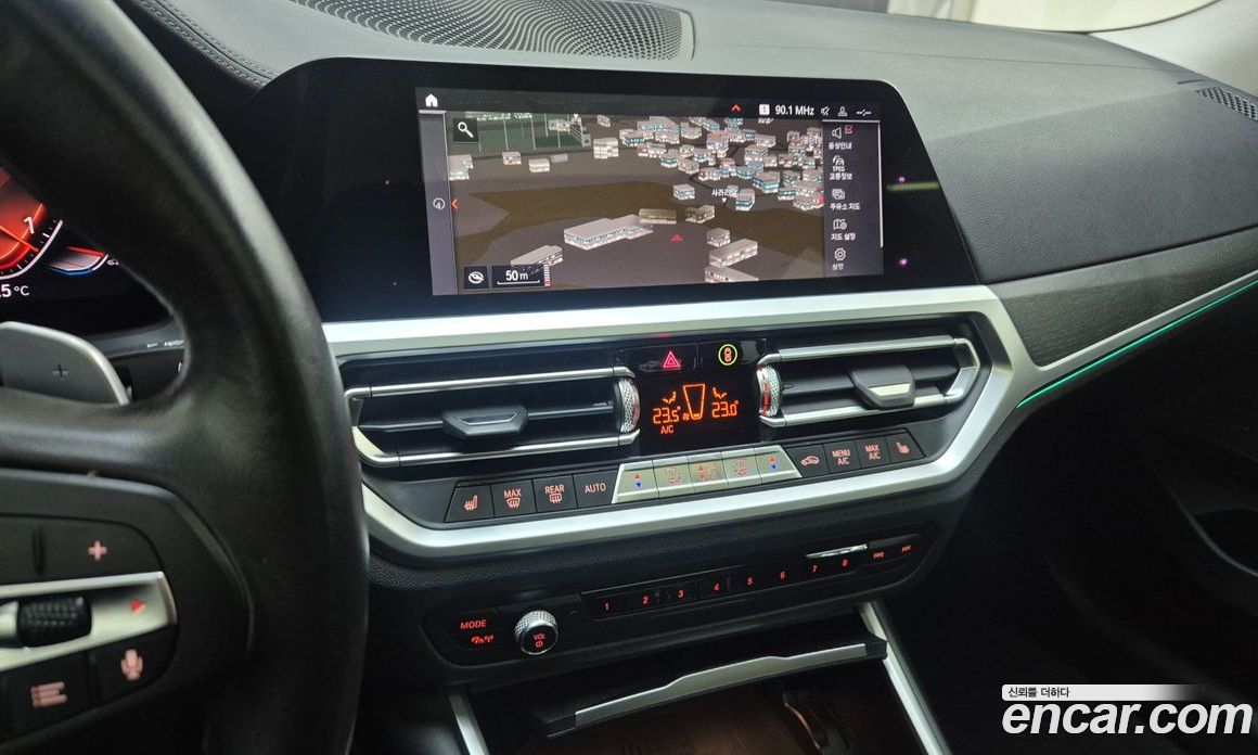 BMW 3-Series (G20) фото 12