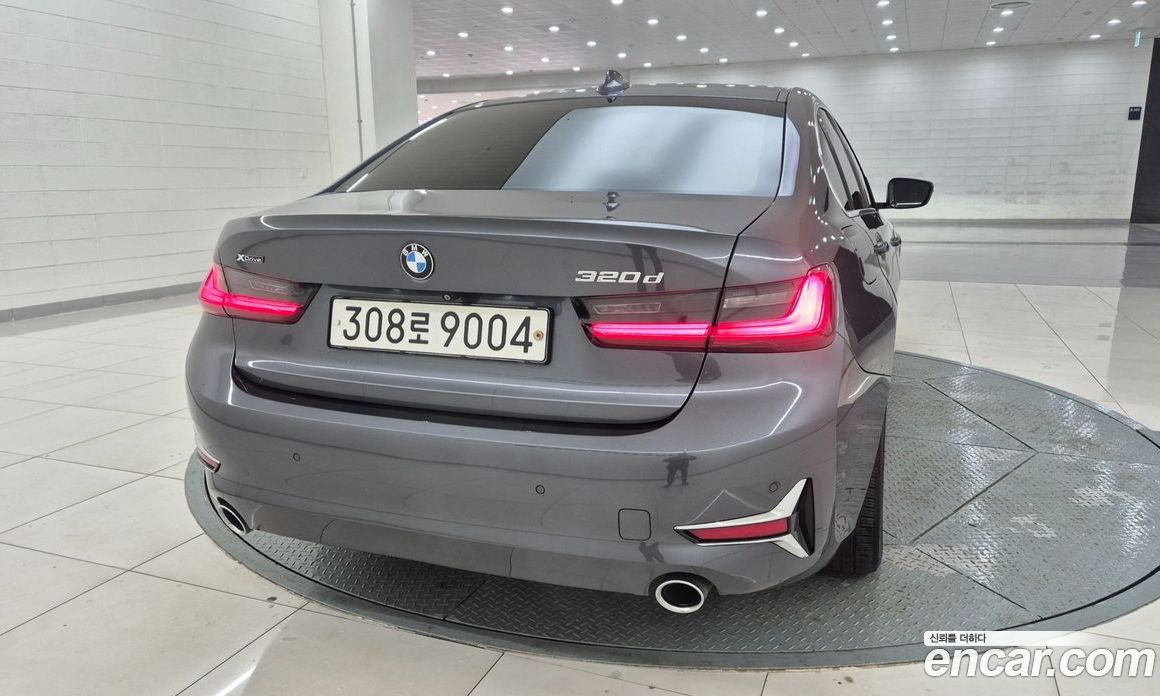 BMW 3-Series (G20) фото 19
