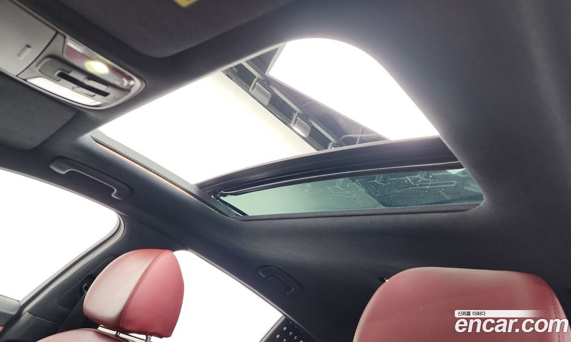 Kia Stinger фото 17