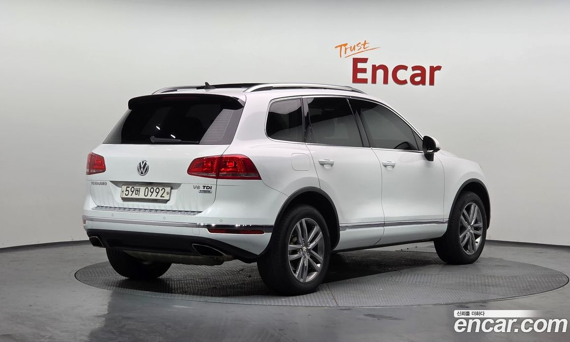 Volkswagen Touareg Restyling фото 2