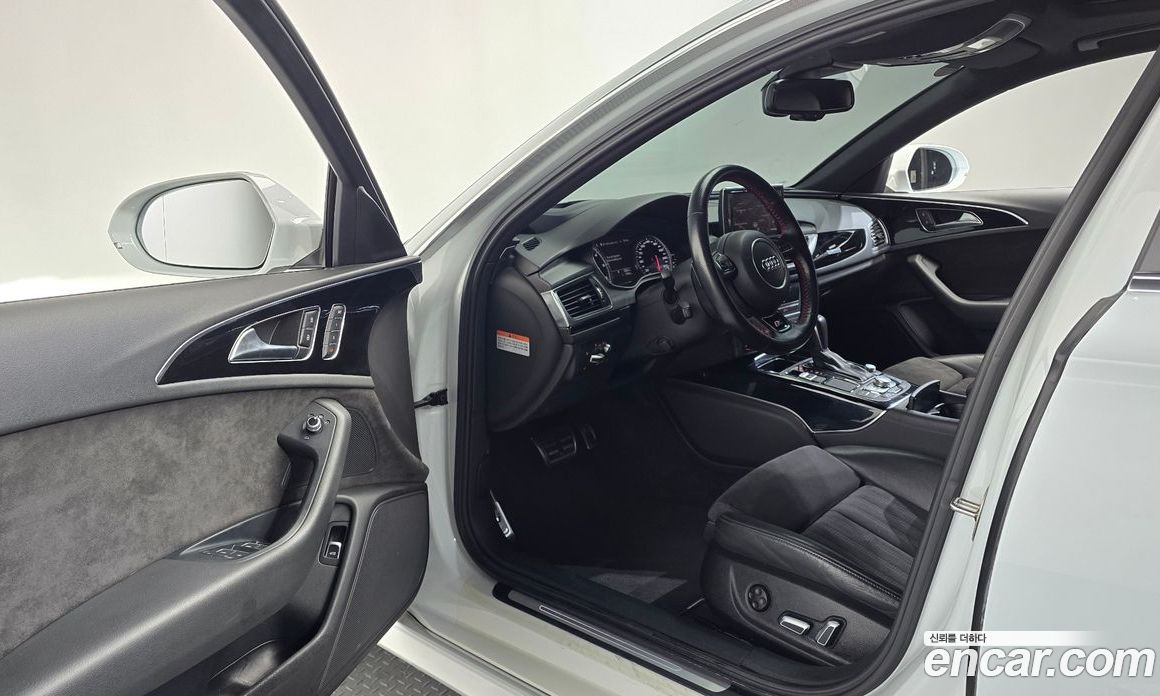 Audi A6 (C7) фото 10