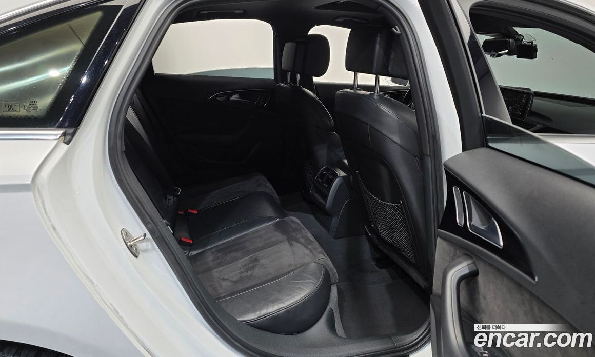 Audi A6 (C7) фото 12