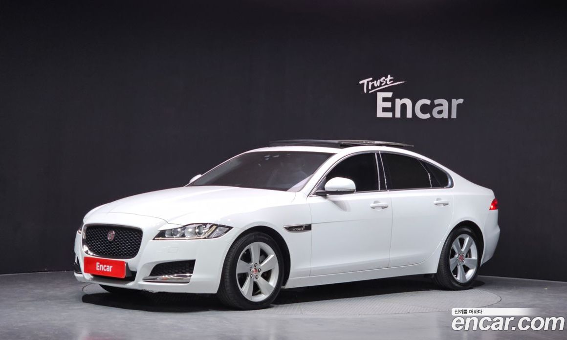 Jaguar XF (X260)