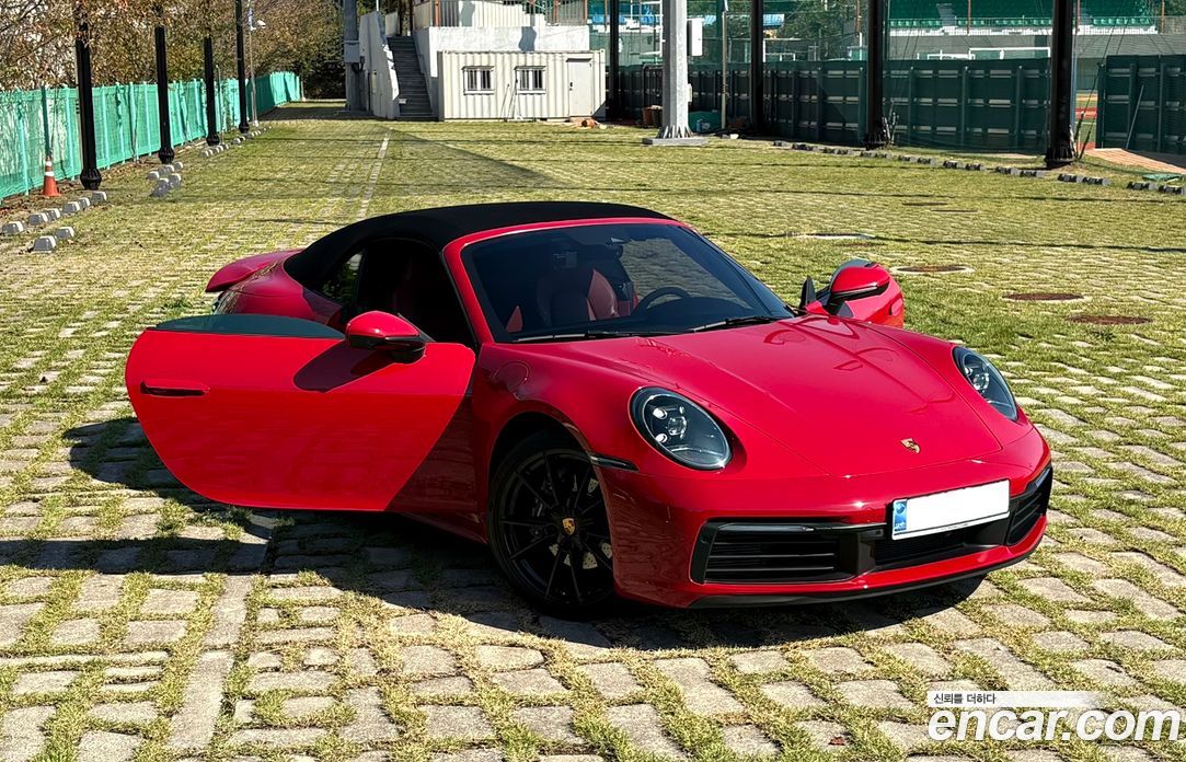 Porsche 911 (992) фото 4