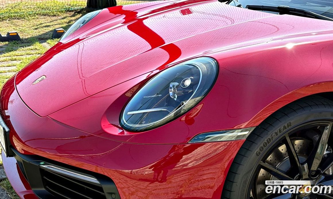 Porsche 911 (992) фото 6