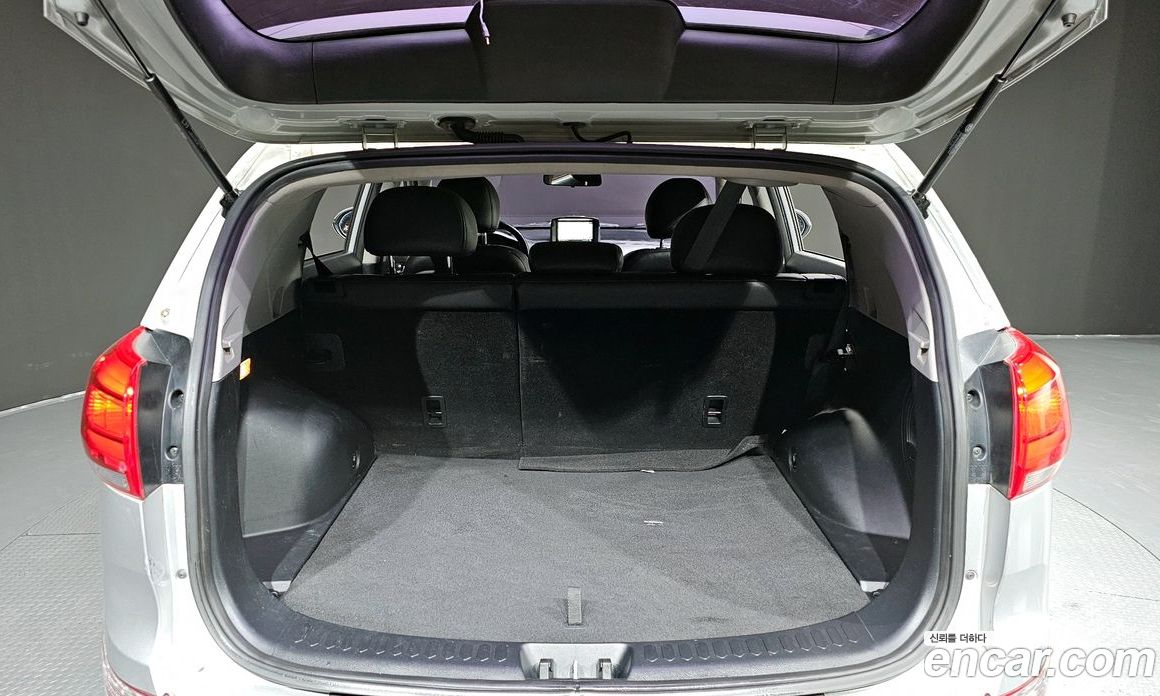 Kia Sportage 3rd Gen Restyling фото 20