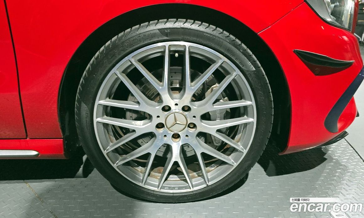 Mercedes-Benz A-Class W176 фото 5