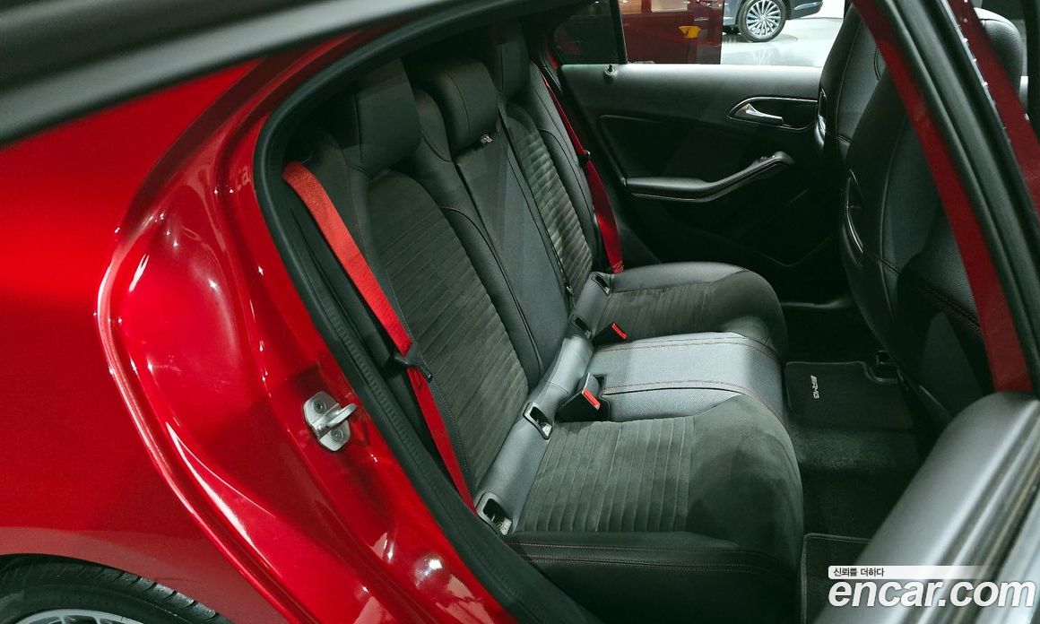 Mercedes-Benz A-Class W176 фото 12