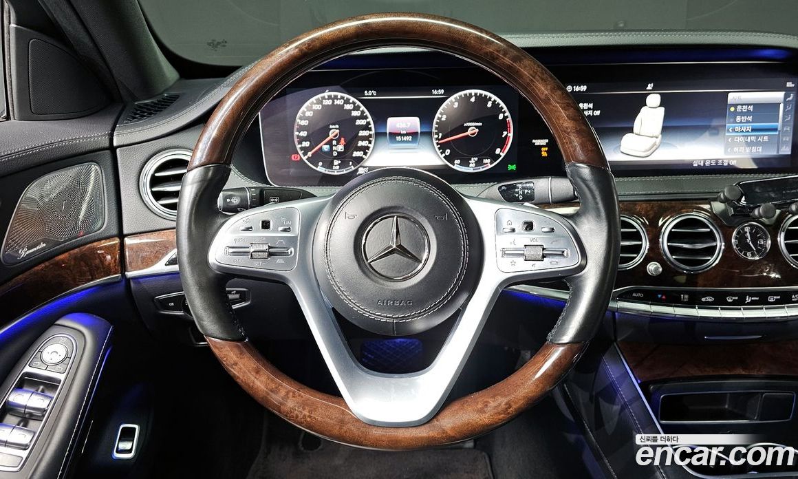 Mercedes-Benz S-Class W222 фото 13