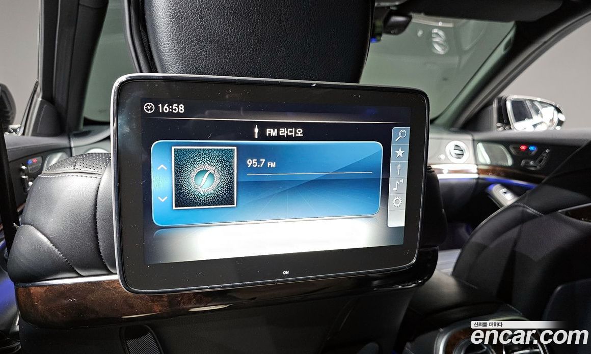 Mercedes-Benz S-Class W222 фото 18