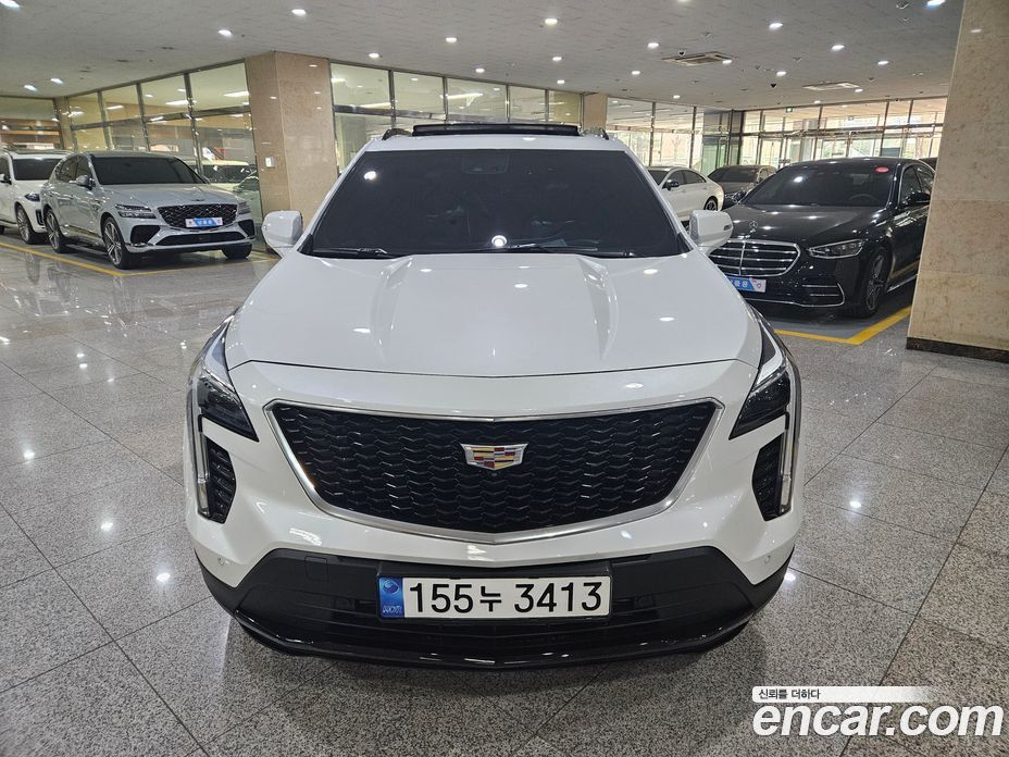 Cadillac XT4 фото 2