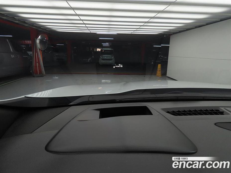 Cadillac XT4 фото 10