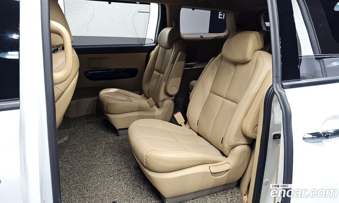 Kia Carnival 3rd Gen Restyling фото 11