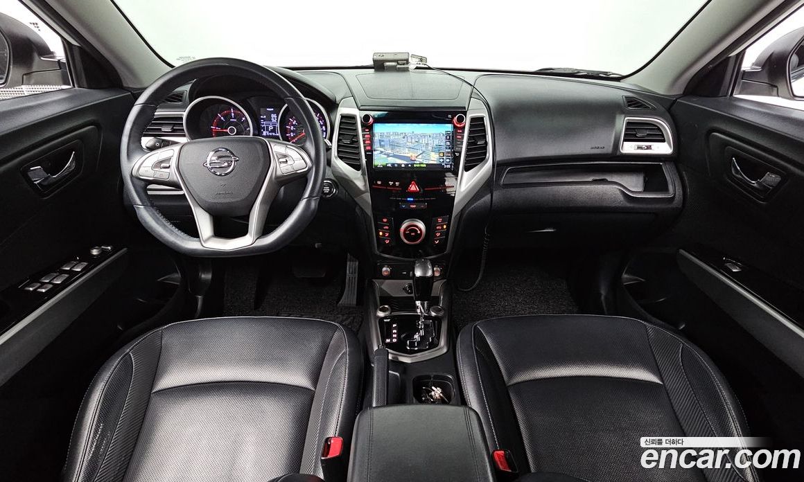 SsangYong (KG Mobility) Tivoli фото 6