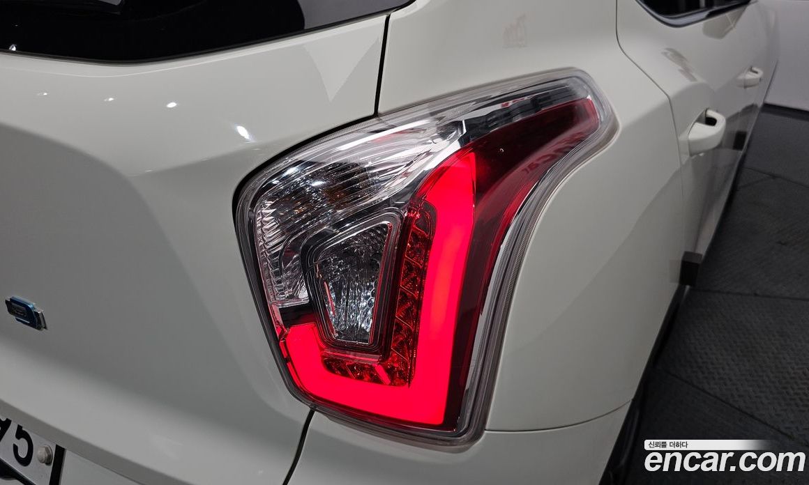 SsangYong (KG Mobility) Tivoli фото 23