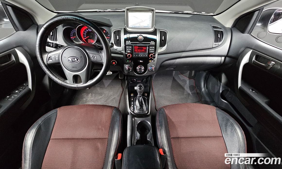 Kia Forte Koup фото 7