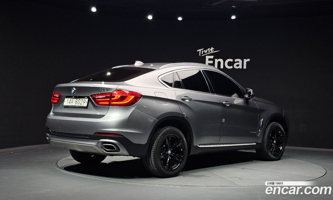 BMW X6 (F16) фото 2