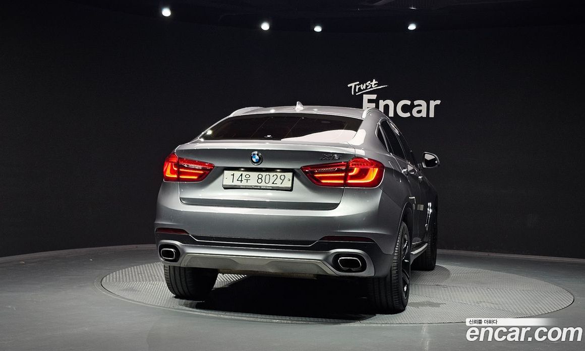 BMW X6 (F16) фото 4