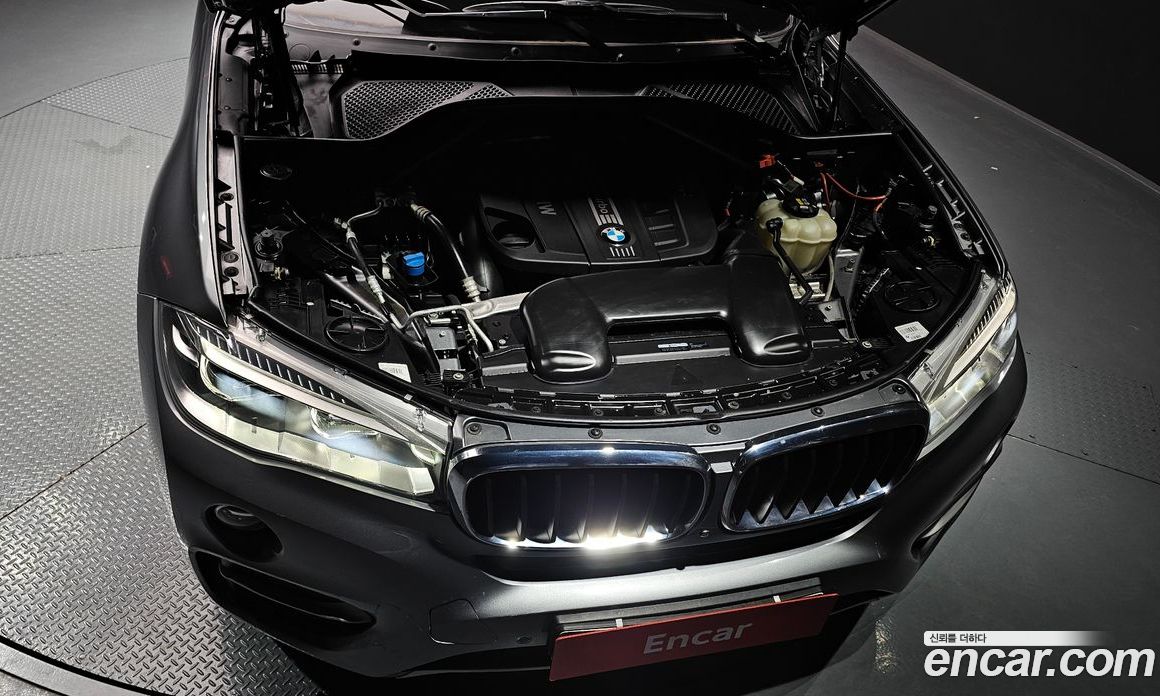 BMW X6 (F16) фото 6