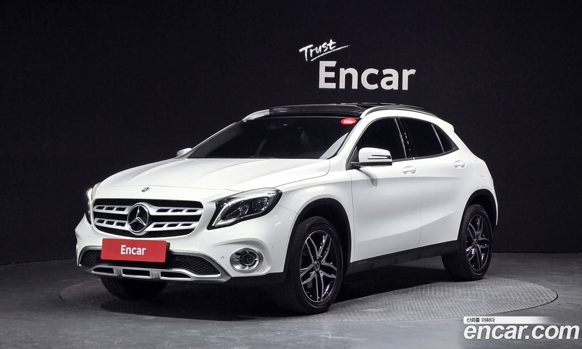 Mercedes-Benz GLA-Class X156