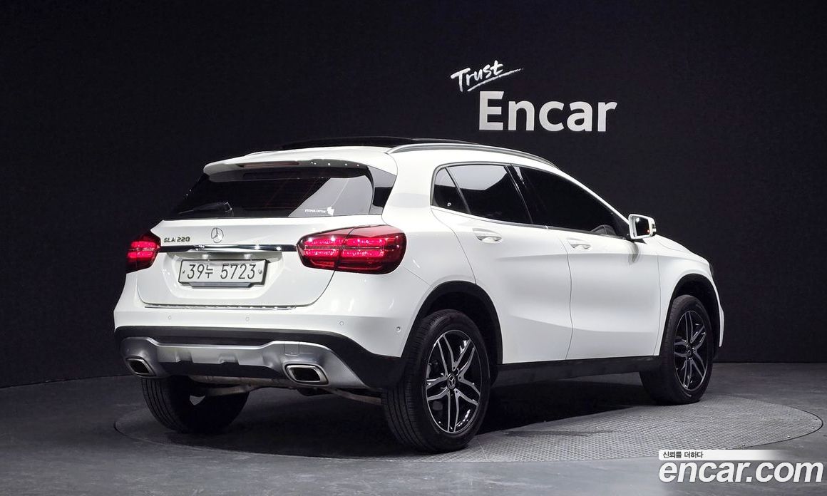 Mercedes-Benz GLA-Class X156 фото 2