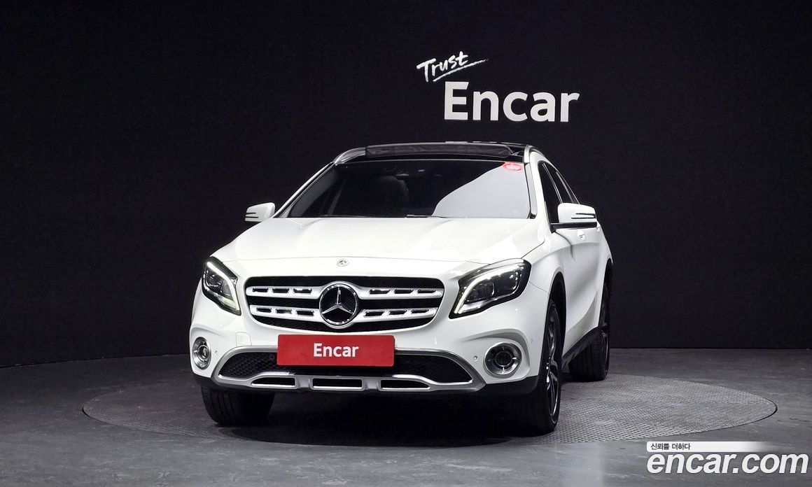 Mercedes-Benz GLA-Class X156 фото 3