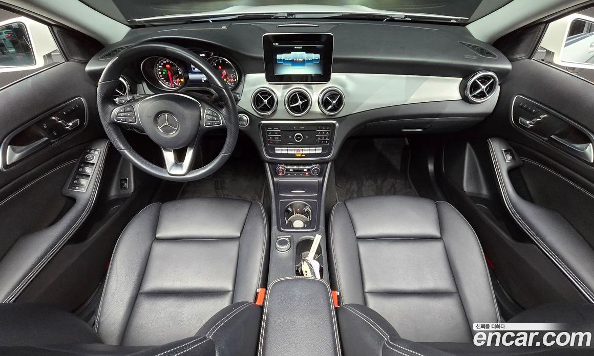 Mercedes-Benz GLA-Class X156 фото 7