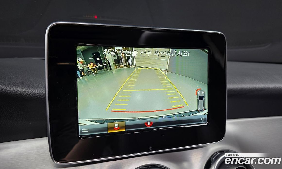 Mercedes-Benz GLA-Class X156 фото 16