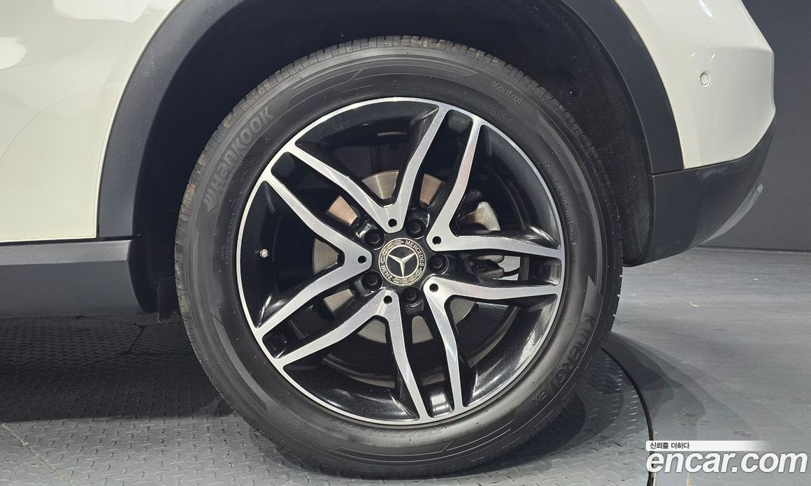 Mercedes-Benz GLA-Class X156 фото 21