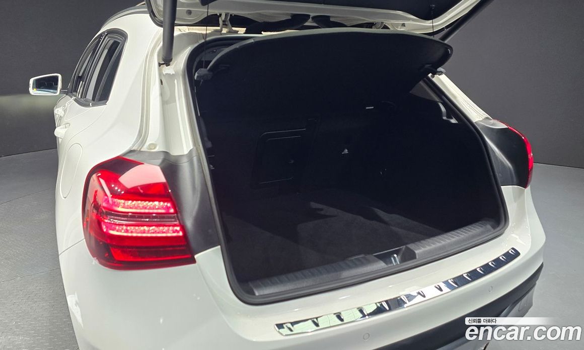Mercedes-Benz GLA-Class X156 фото 29