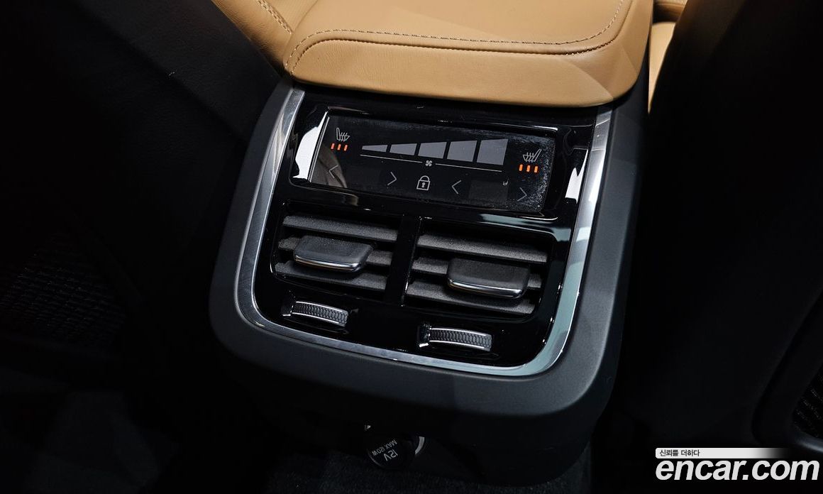 Volvo S60 3rd Gen фото 19