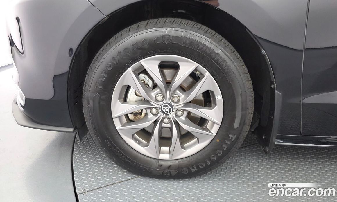 Toyota Sienna 4th Gen фото 5