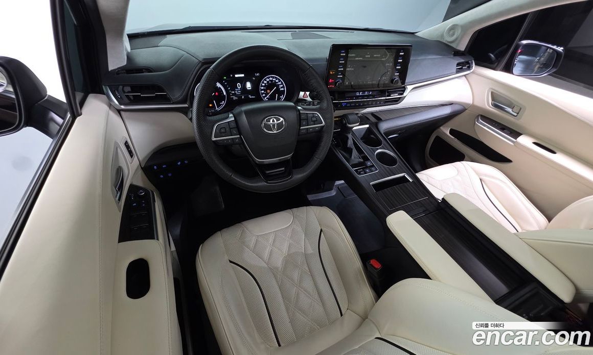 Toyota Sienna 4th Gen фото 7