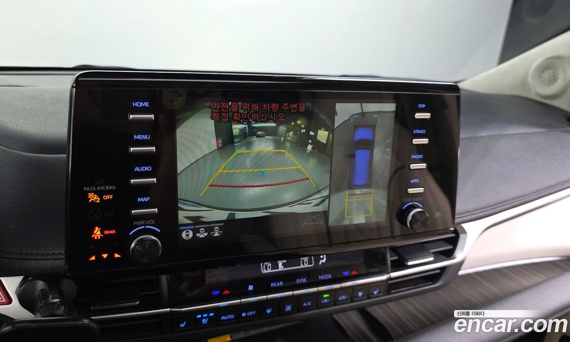Toyota Sienna 4th Gen фото 16