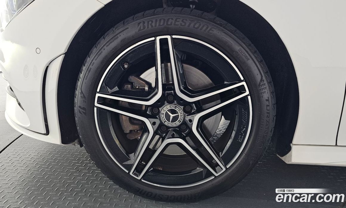 Mercedes-Benz CLA-Class C11 фото 4