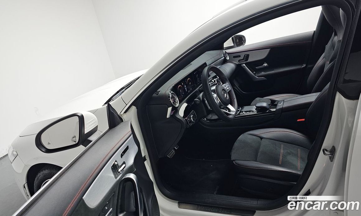 Mercedes-Benz CLA-Class C11 фото 9