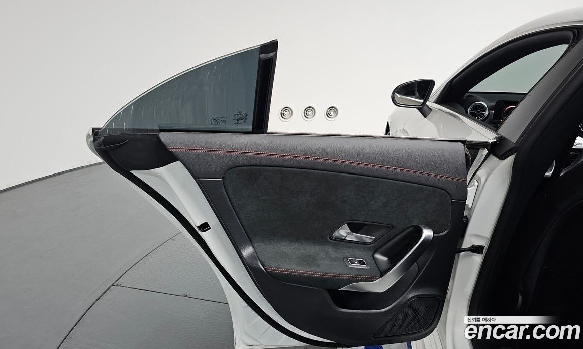 Mercedes-Benz CLA-Class C11 фото 25