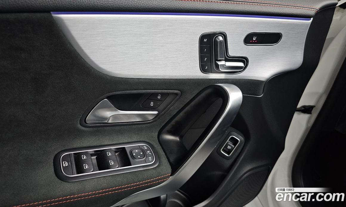 Mercedes-Benz CLA-Class C11 фото 30