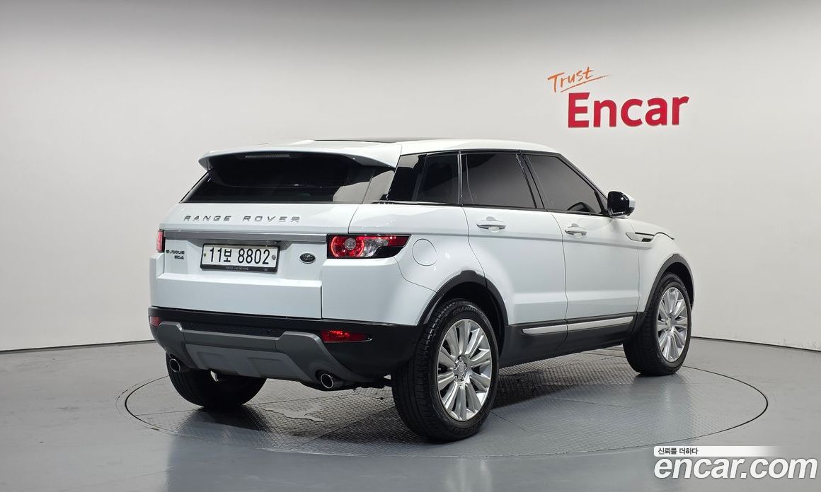 Land Rover Range Rover Evoque фото 2
