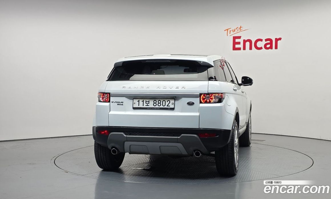 Land Rover Range Rover Evoque фото 4