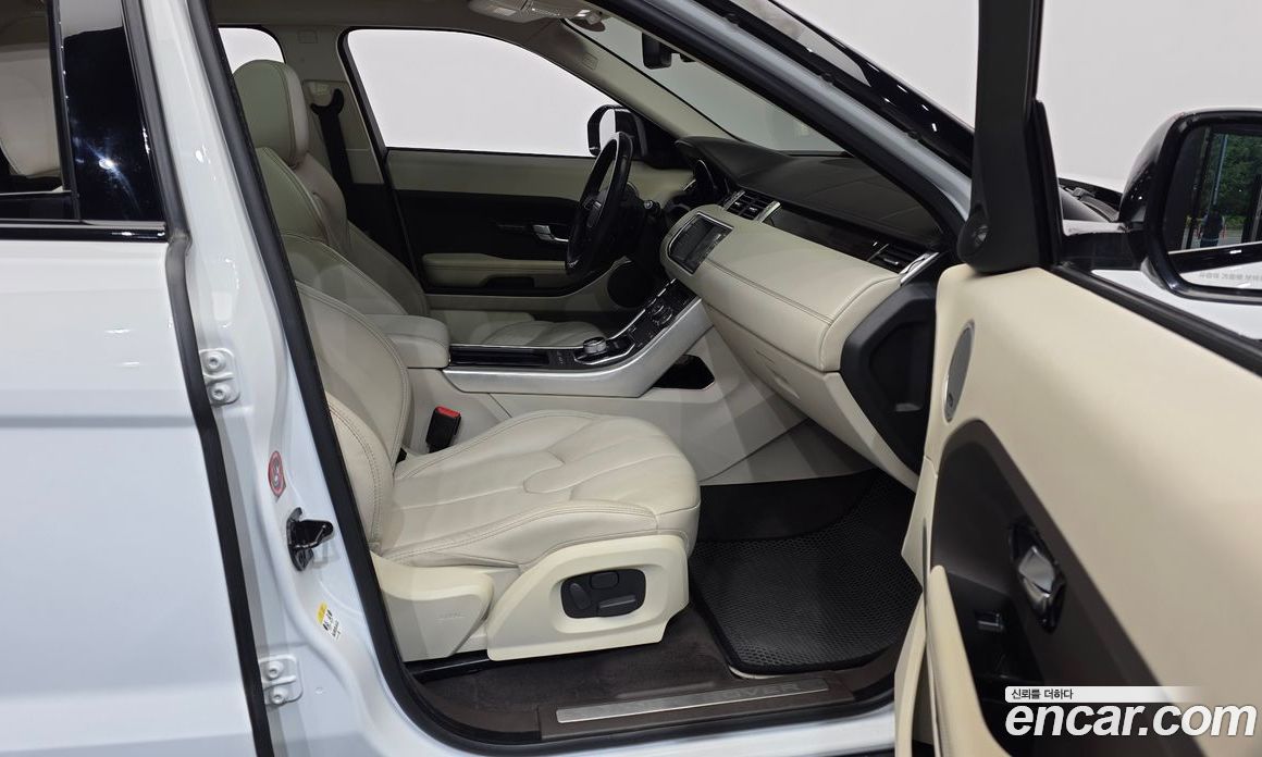 Land Rover Range Rover Evoque фото 11