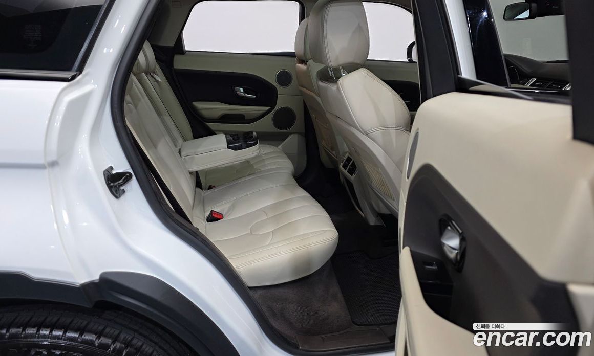 Land Rover Range Rover Evoque фото 12