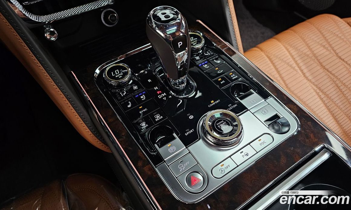 Bentley Flying Spur 3rd Gen фото 9