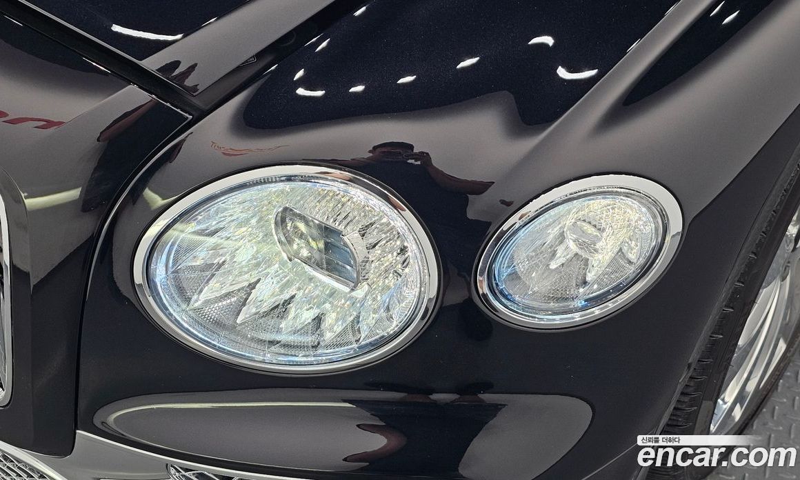 Bentley Flying Spur 3rd Gen фото 22