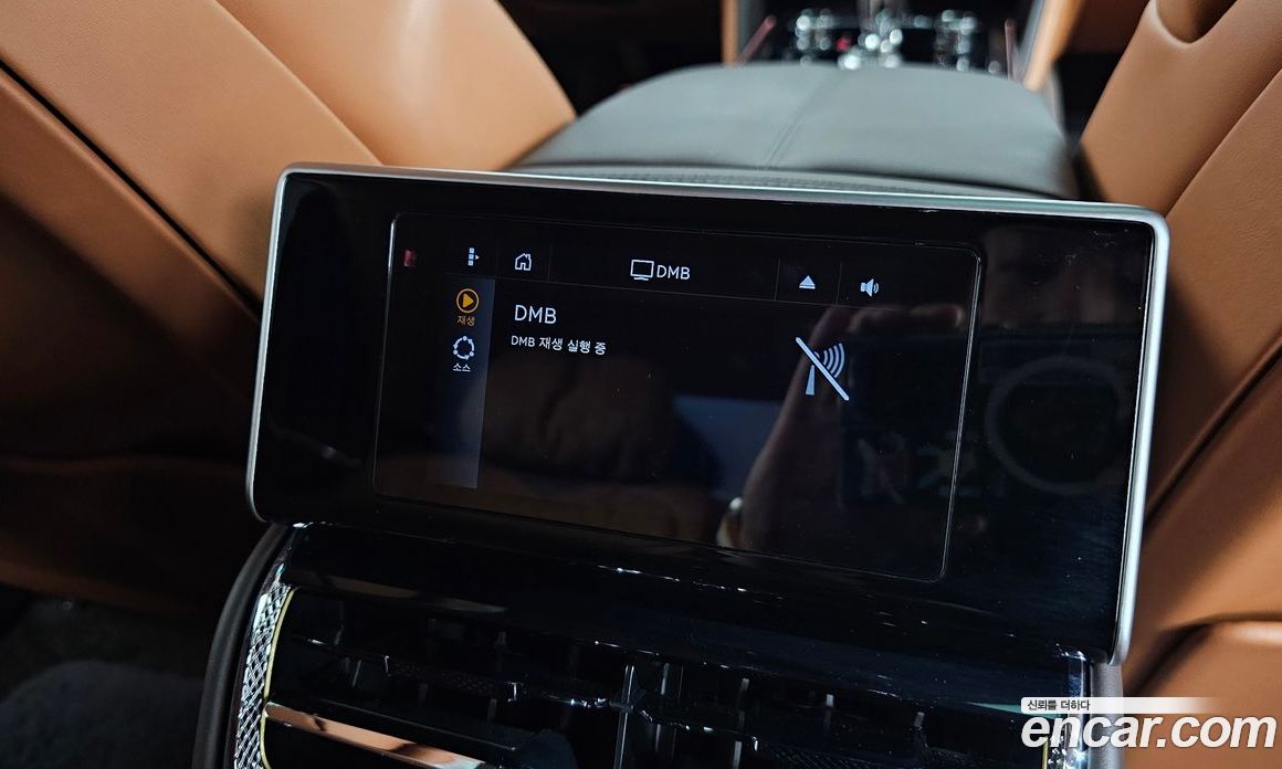 Bentley Flying Spur 3rd Gen фото 39