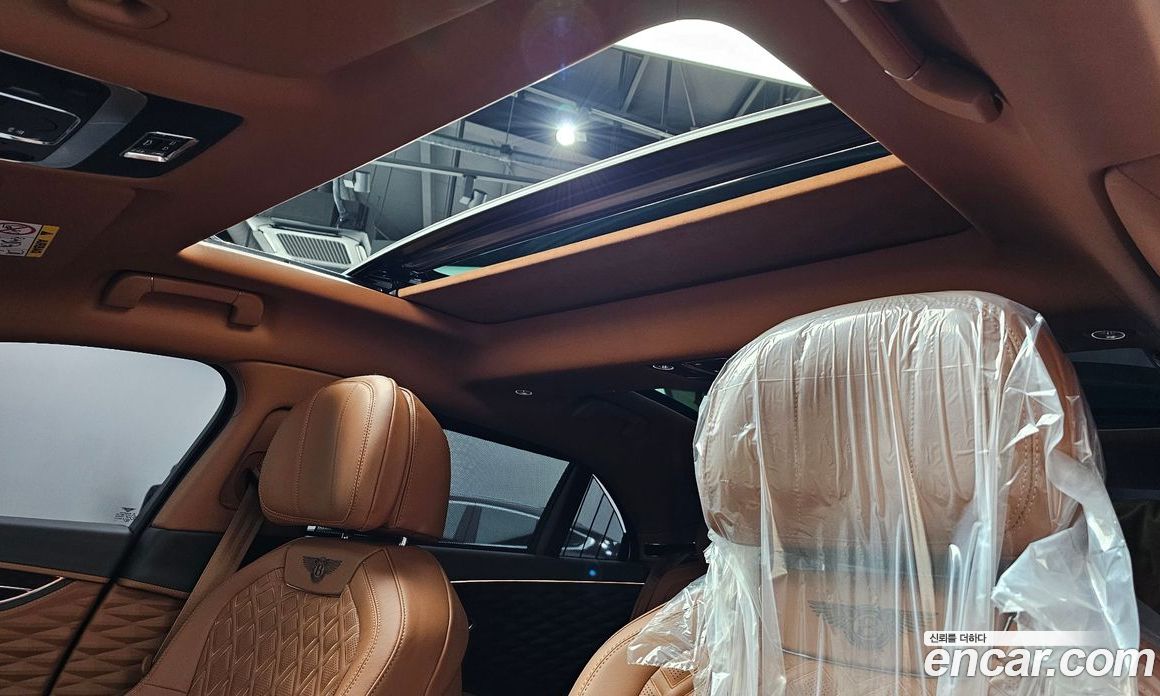 Bentley Flying Spur 3rd Gen фото 44
