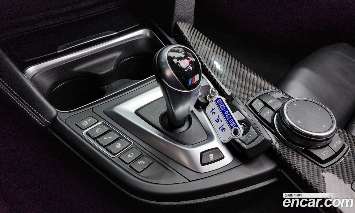 BMW M4 (F82) фото 9
