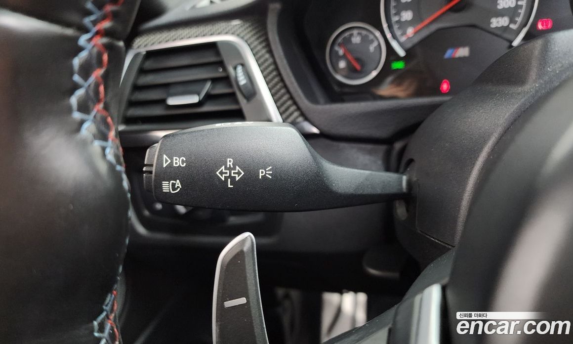 BMW M4 (F82) фото 18